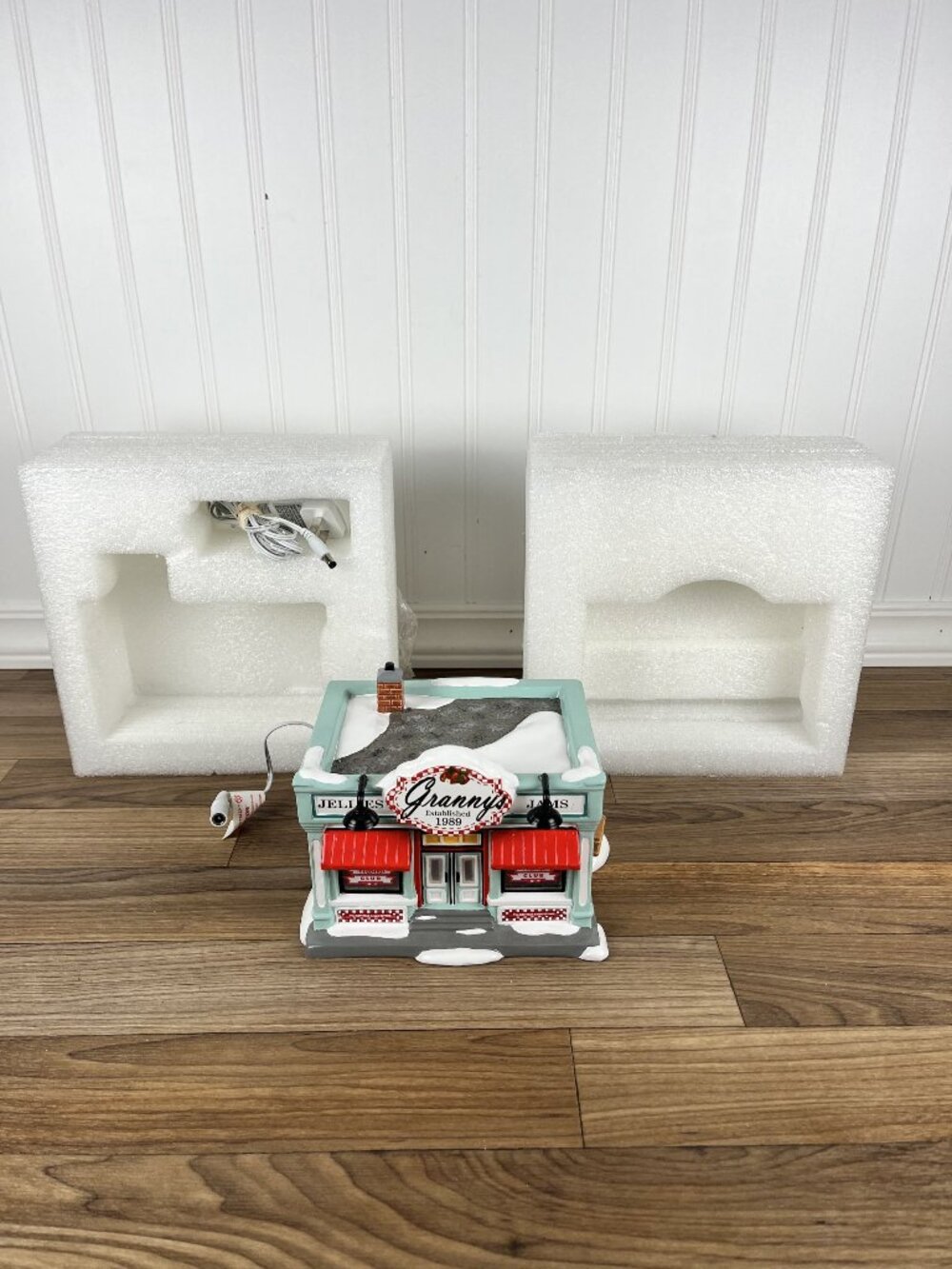 Dept 56 Snow Village Christmas Vacation Jelly Of the Month Club